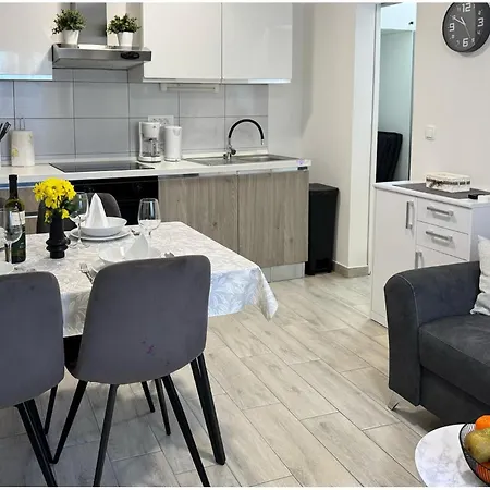 In With House Sea View Apartment Dramalj